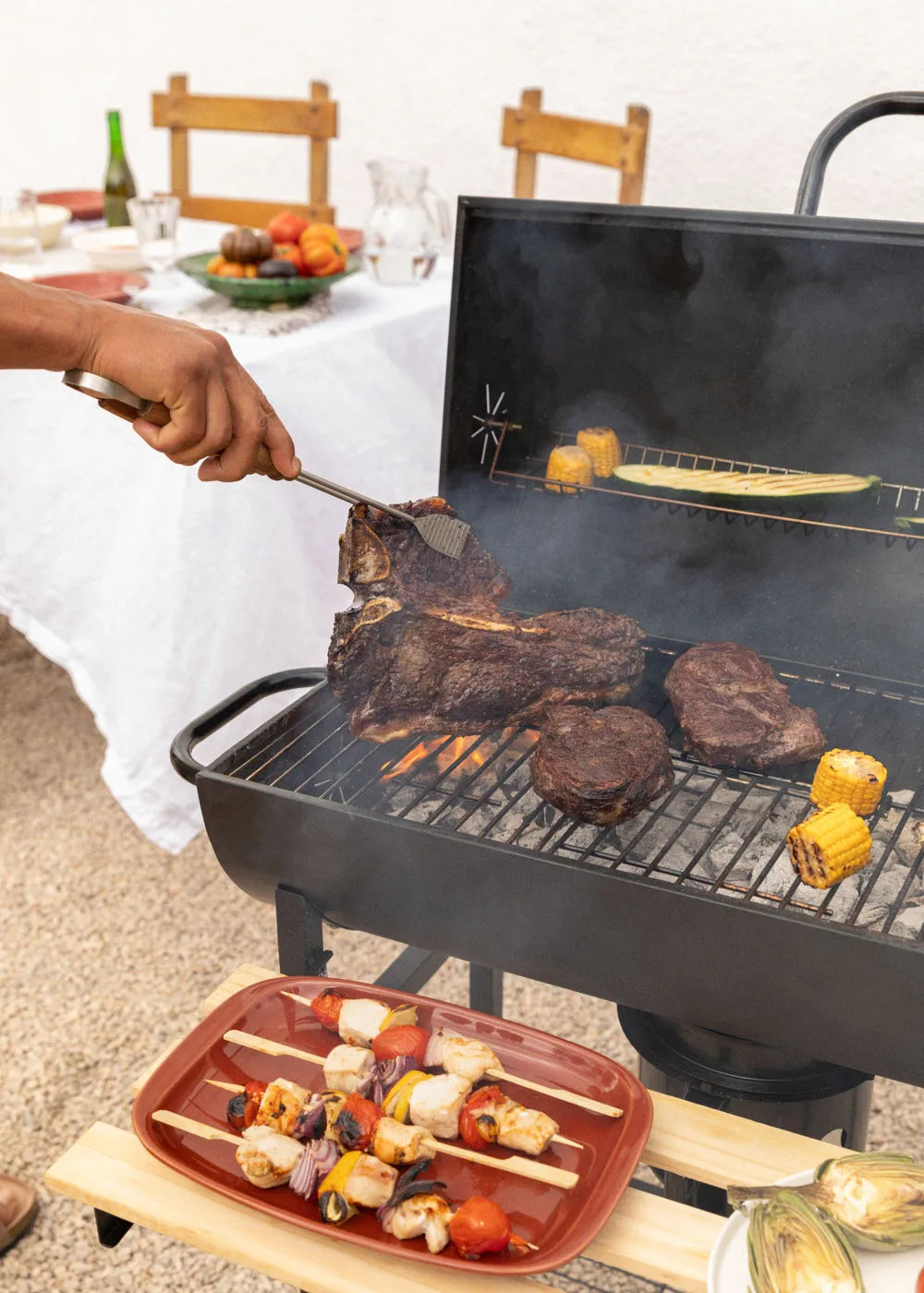 Barbacoa de Carbón con Ruedas y Bandejas Plegables BBQ SMOKEY